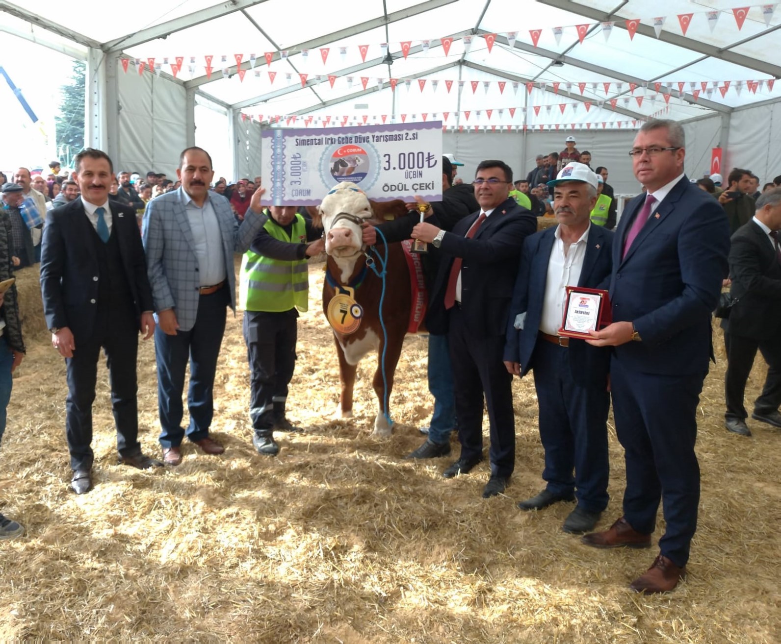 Merkez Birliği Çorum 8. Tarım, Hayvancılık ve Gıda Fuarı ile Güzellik Yarışmasına Katıldı